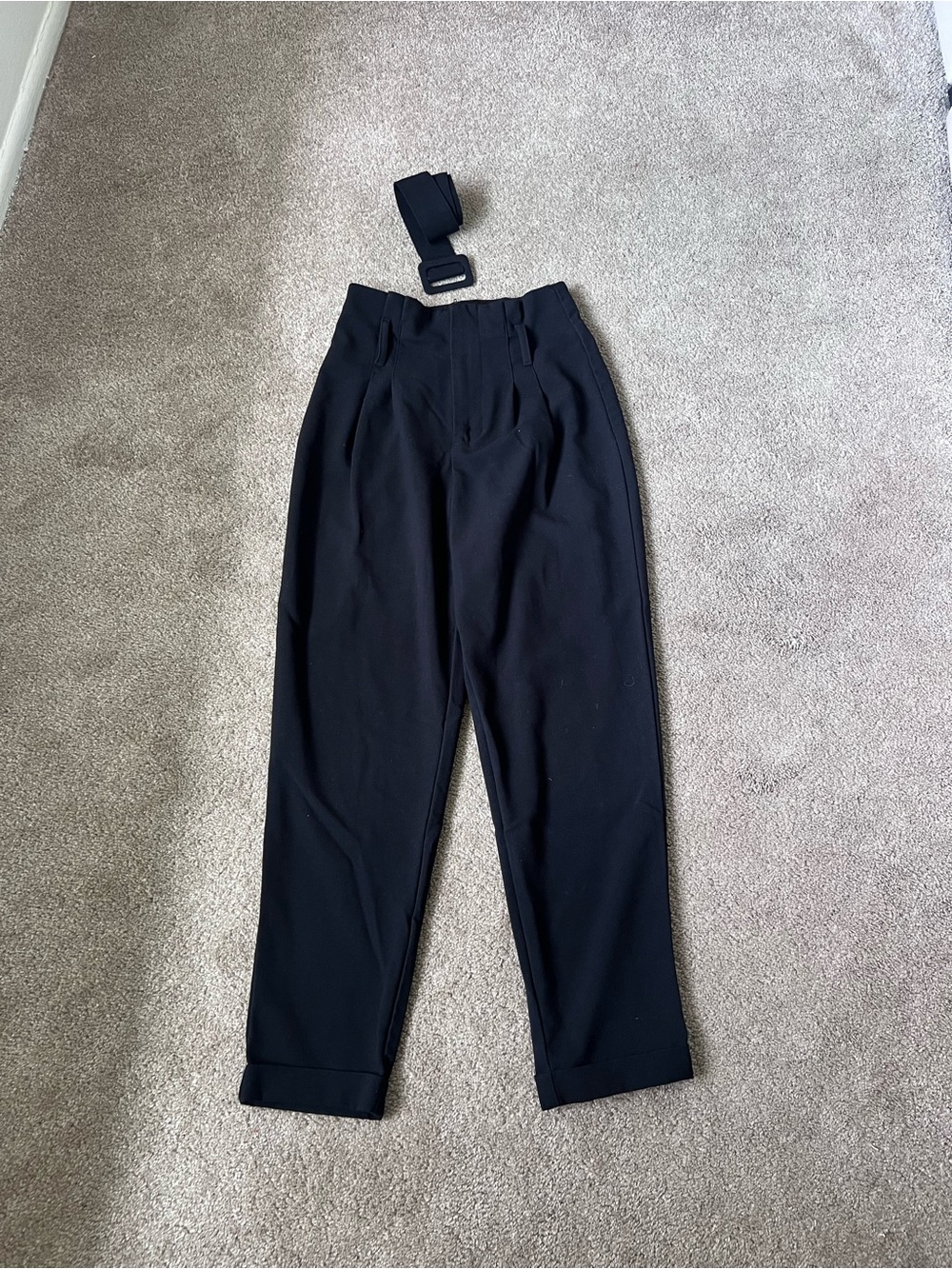 Forever 21 Women's Black Straight Leg High-Waist Pants with Belt